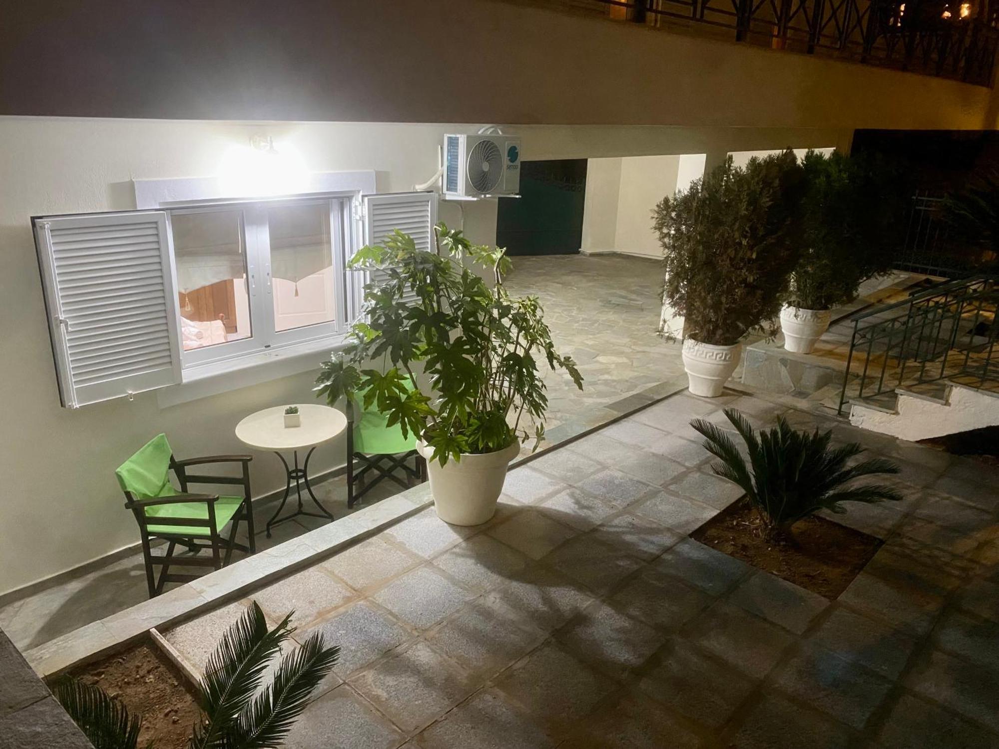 Nikos Apartment Spáta 외부 사진